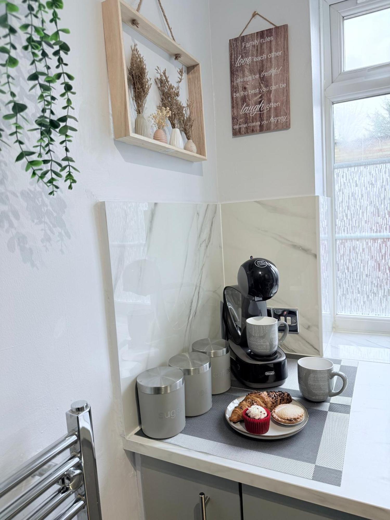 Staylondon - Sleeps 6 With Free Parking - Tourist, Concerts & Matches Exterior foto