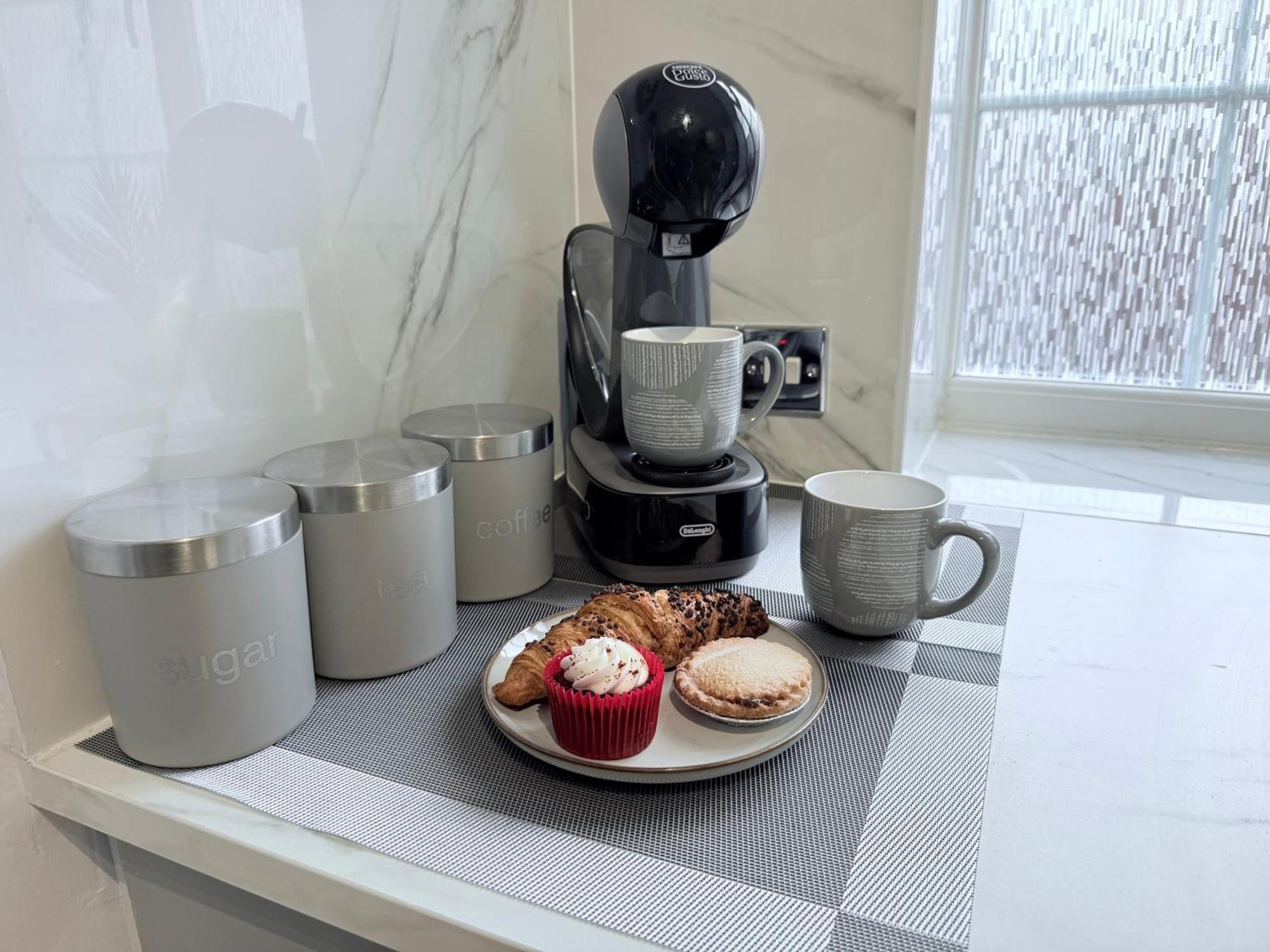 Staylondon - Sleeps 6 With Free Parking - Tourist, Concerts & Matches Exterior foto